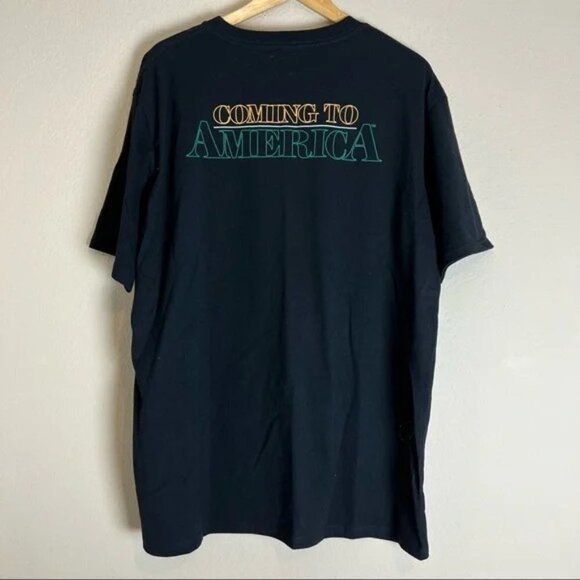 NWOT Shoe Palace x Coming To America Men's Black Graphic T-Shirt - Picture 2 of 7